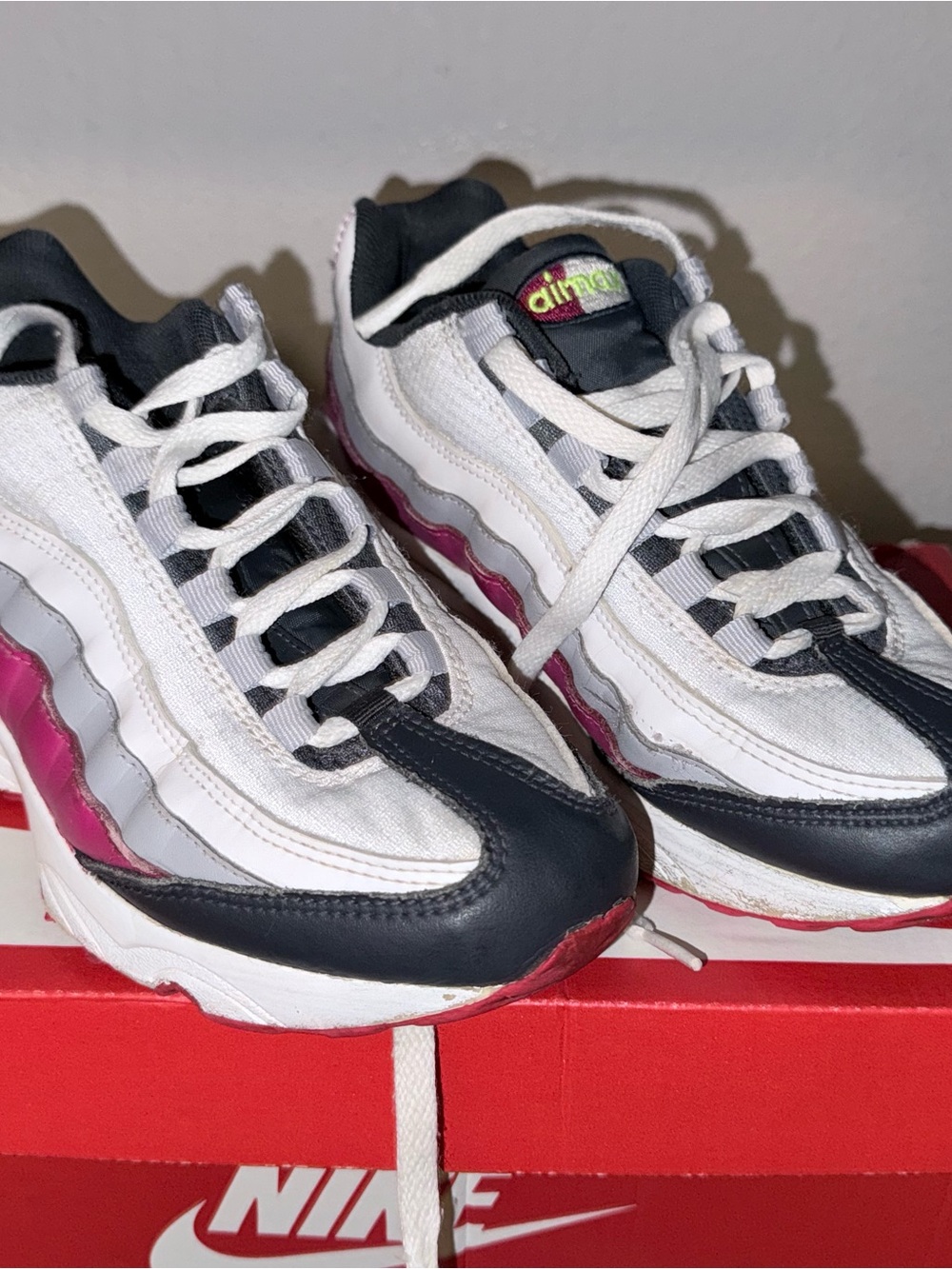 Nike Air Max 95 Rush Pink Volt' sneakers size 5.5Y/7.5W style code 906348-029